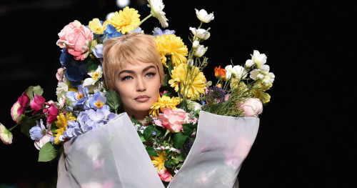 Inspirasi Tren Gaun Bunga Untuk Tema Bridal Shower 