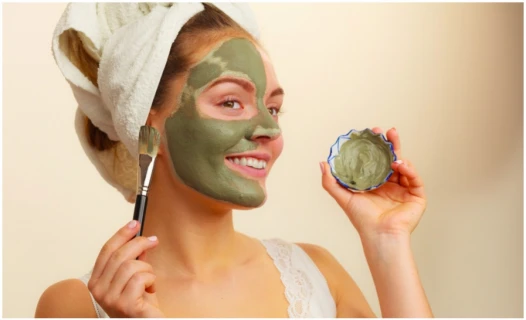 Sering Dianggap Sama, Ini Dia Perbedaan Clay Mask dan Mud Mask