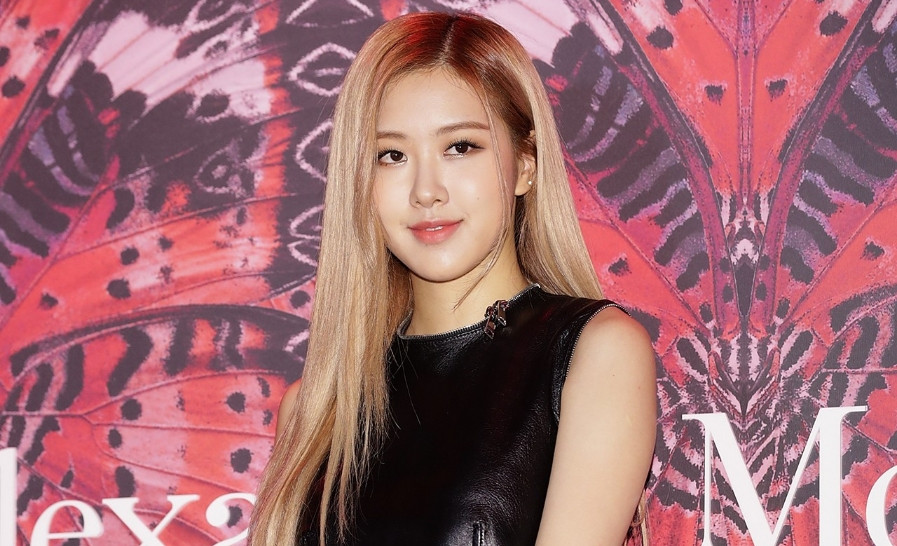 Sebentar Lagi Debut Solo Intip Biodata Rose Blackpink Di Sini Glitzmedia Co